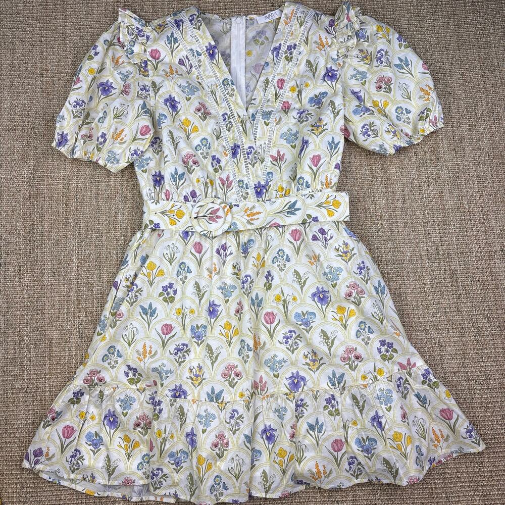 🌸 Avara Botanical Floral Dress | Size M | White Multicolor